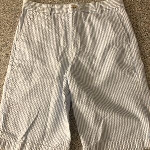 Vineyard Vines Club Shorts - Size 16